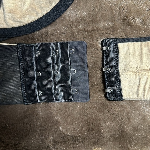 VICTORIAS SECRET Biofit Multi-way Black Size 36D - Picture 6 of 7